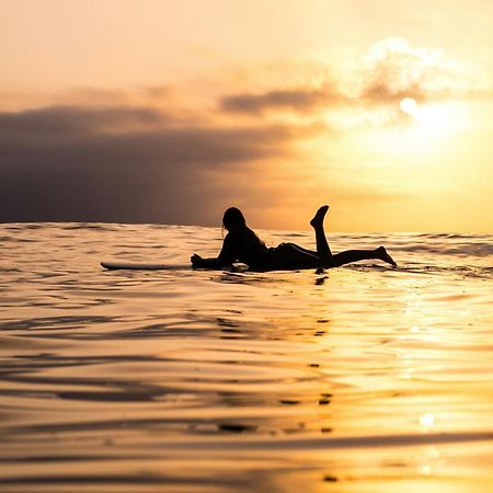 Caruma Surf Hostel Matosinhos  Buitenkant foto
